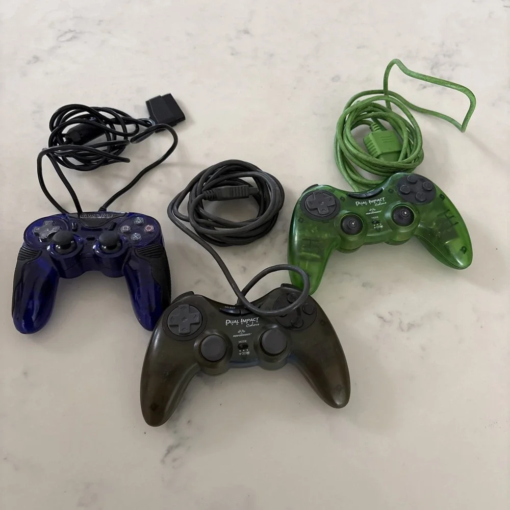 3 PlayStation Basic Wired Controller/‎ Inter/dual Impact- For parts Only